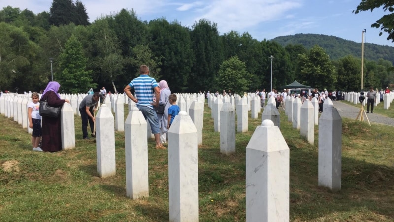 Social Networks To Remove Content That Denies Srebrenica Genocide