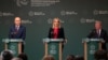 Kryeministri i Irlandës, Michael Martin (majtas) dhe ministra të tjerë të qeverisë flasin gjatë një konference për shtyp për nisjen e programit të presidencës irlandeze të BE-së në Dublin, më 10 qershor.
