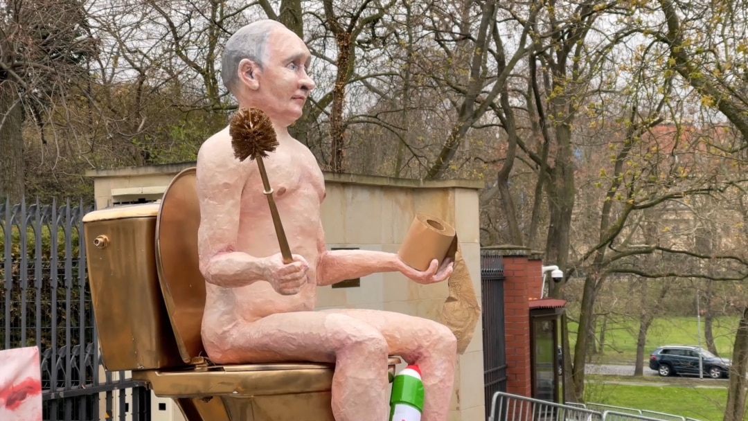 Naked Putin Images Telegraph