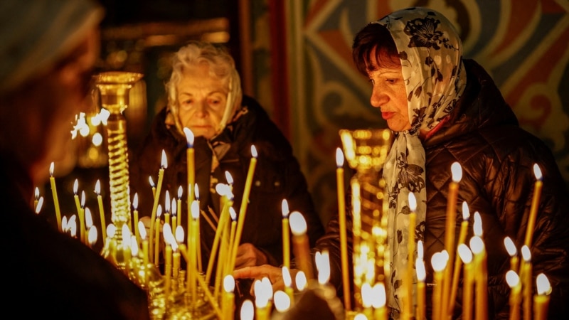 Ukraine, Russia Report Thousands Of Easter Truce Violations