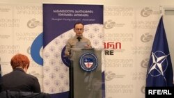 სულხან სალაძე