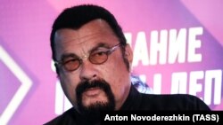 Steven Seagal este printre celebritățile care susțin Kremlinul. 