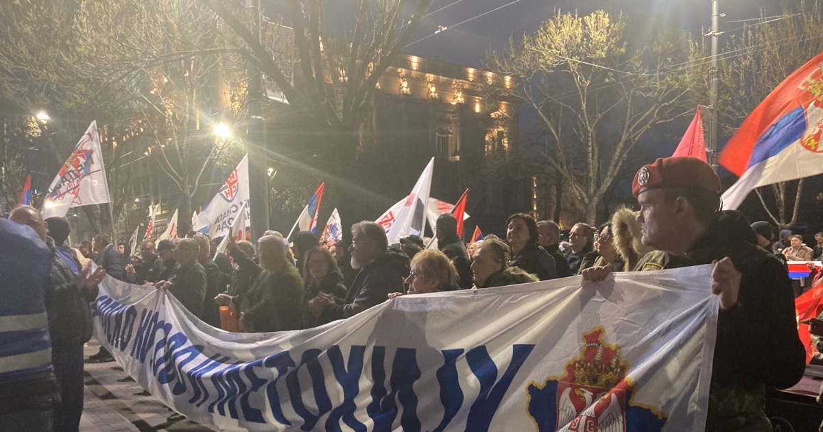 Djathtistët serbë protestojnë në Beograd kundër Ligjit për të huajt në Kosovë