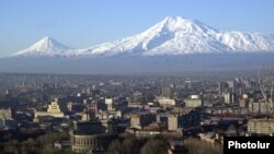 Երևանյան համայնապատկեր, արխիվ