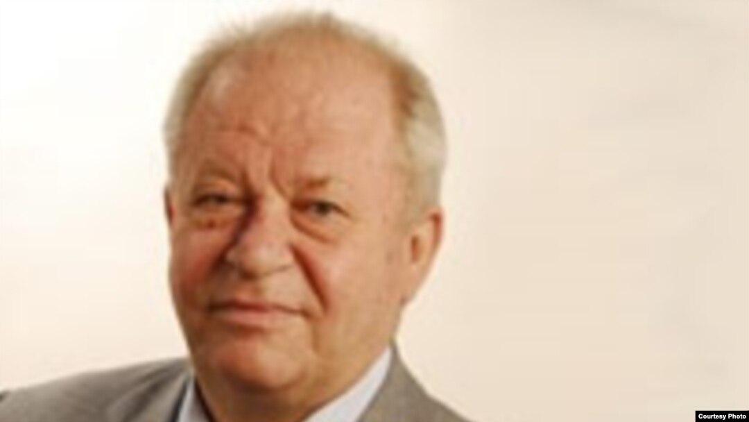 Геннадий Стерник: "Рублевые цены на жилье по-прежнему снижаются"