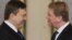 Президент Віктор Янукович та єврокомісар Штефан Філе