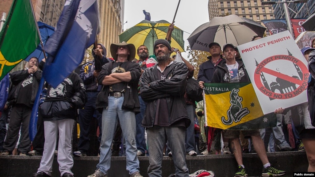 Постоянные участники антииммигрантских ультраправых манифестаций в австралийском Сиднее