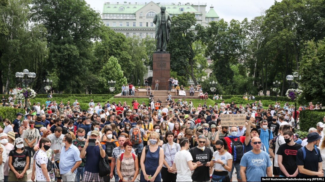Фоторепортаж: «200 днів брехні». Акція на підтримку Антоненка, Кузьменко і Дугарь