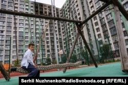 Жилой комплекс в Подольском районе Киева, куда попал российский «шахед». 1 сентября 2026 года