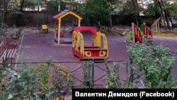 Дитячий майданчик на вулиці Севастопольській у Сімферополі, 13 вересня 2021 року