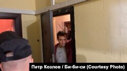 Roman Dobrohotov, urednik "Insajdera", prilikom pretresa svog stana u Moskvi, 28. juli