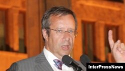Estonia's President Ilves was one of the Eastern European leaders to arrive in Tbilisi on August 12 to offer Georgia support.