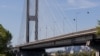 Южный мост в Киеве подвергся четырем ударам за сутки