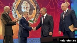 Сулдан: Михаил Кузнецов, Камил Кәримов, Рөстәм Миңнеханов, Лотфулла Шәфигуллин