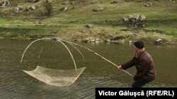 „Merg la casa cea pustie” (Nicolae), un documentar Pur și simplu, Moldova, de Victor Gălușcă, aprilie 2021