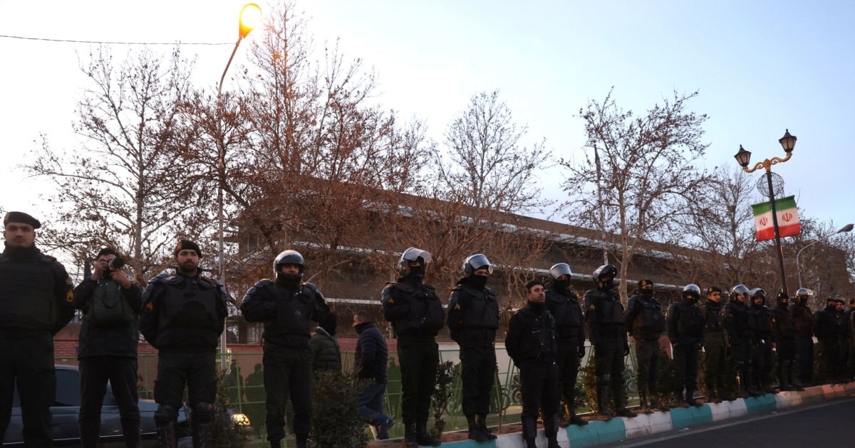 Mijëra të vrarë  teksa forcat e sigurisë së Iranit mbajnë kontrollin