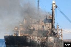 Nava de marfă „Golden Sea” într-o imagine publicată de armata ucraineană, care susține că vaporul turcesc transportând grâne a fost lovit la 19 iulie 2026 de o rachetă rusească, în Marea Neagră.