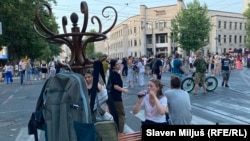 Detalj sa blokade u Bulevaru kralja Aleksandra, ispred Pravnog fakulteta, Beograd, 4. jul 2025.