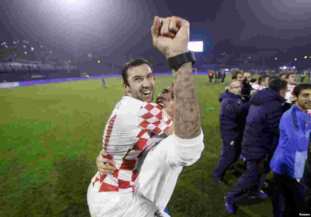 Darijo Srna i Mario Mandžukić, Zagreb, 19. novembar 2013. 