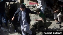 Kabul, saglyk işgäri neşekeşi alyp barýar.