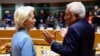 Președinta Comisiei Europene, Ursula von der Leyen, cu președintele Consiliului European, Antonio Costa, la deschiderea summitului de la Bruxelles.