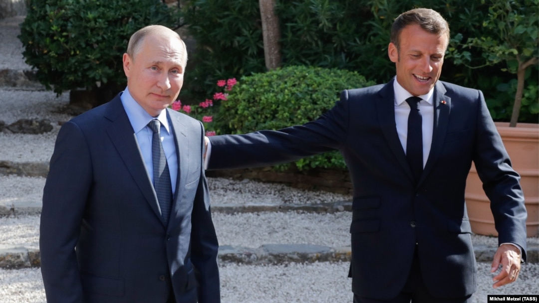 Putin și Macron s-au întâlnit în 2019 la Fort de Bregancon, reședința de vară a președintelui Franței.