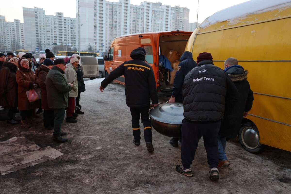 Зеленський доручив «перевірити всі звіти» щодо готовності соціальної інфраструктури в Києві