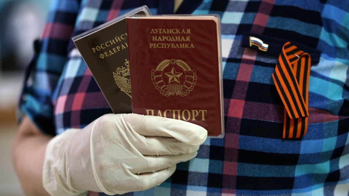 Moscow Paves Way For Russian Passport Holders In Eastern Ukraine To Vote In September Elections