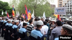 Armenia - Schoolteachers protest against pension reform outside the Ministry of Education, Yerevan, 29Apr2014.