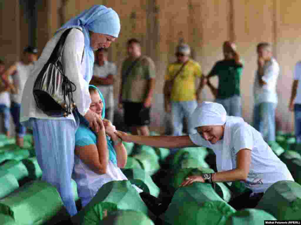 Srebrenica, 11.07.2011. Foto: RSE / Midhat Poturović 