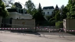 Шпигунський скандал розгромив цитадель посольства Росії у столиці Чехії (відео)