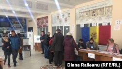 Imagine de arhivă. O secție de votare la Anenii Noi