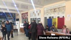 O secţie de votare la Anenii Noi