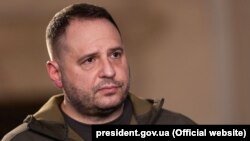 «А ще ж є винищувачі від союзників. Працюємо далі», – написав Єрмак у телеграмі 19 квітня