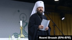 30 травня митрополит Російської православної церкви Іларіон (у миру – Григорій Алфєєв) повернувся до Росії після затримання в Чехії за підозрою у зберіганні наркотиків