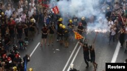 Акция протеста против мер экономии. Барселона, 19 июля 2012 года.