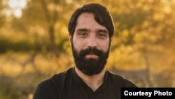 حمیدرضا رجب‌زاده مداح نزدیک به حکومت معرفی شده است
