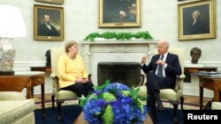 Angela Merkel s-a întâlnit cu președintele Joe Biden la Casa Albă. Cei doi au viziuni diferite cu privire la conducta de gaze care va lega Rusia direct de Germania, cu ocolirea Ucrainei, dar au încercat să pună accentul asupra punctele în care se află în acord.