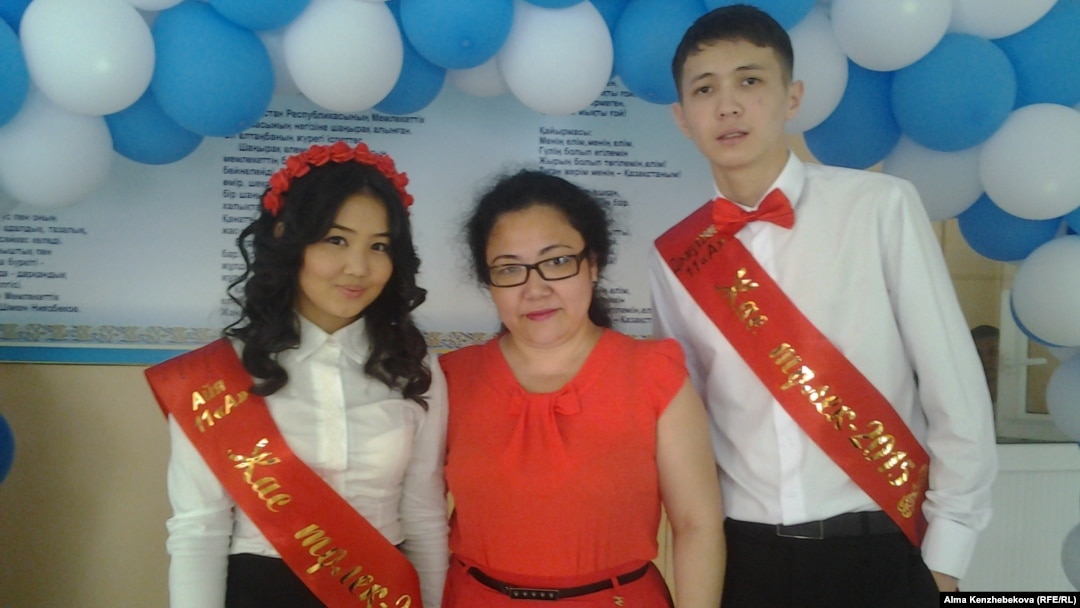 Қызғалдақтар еліне секс-тур (avi) Өзбекстан эротикасының әртісі өзбек