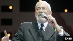 Ҳунарпешаи мардумии Гурҷистон Вахтанг Кикабидзе