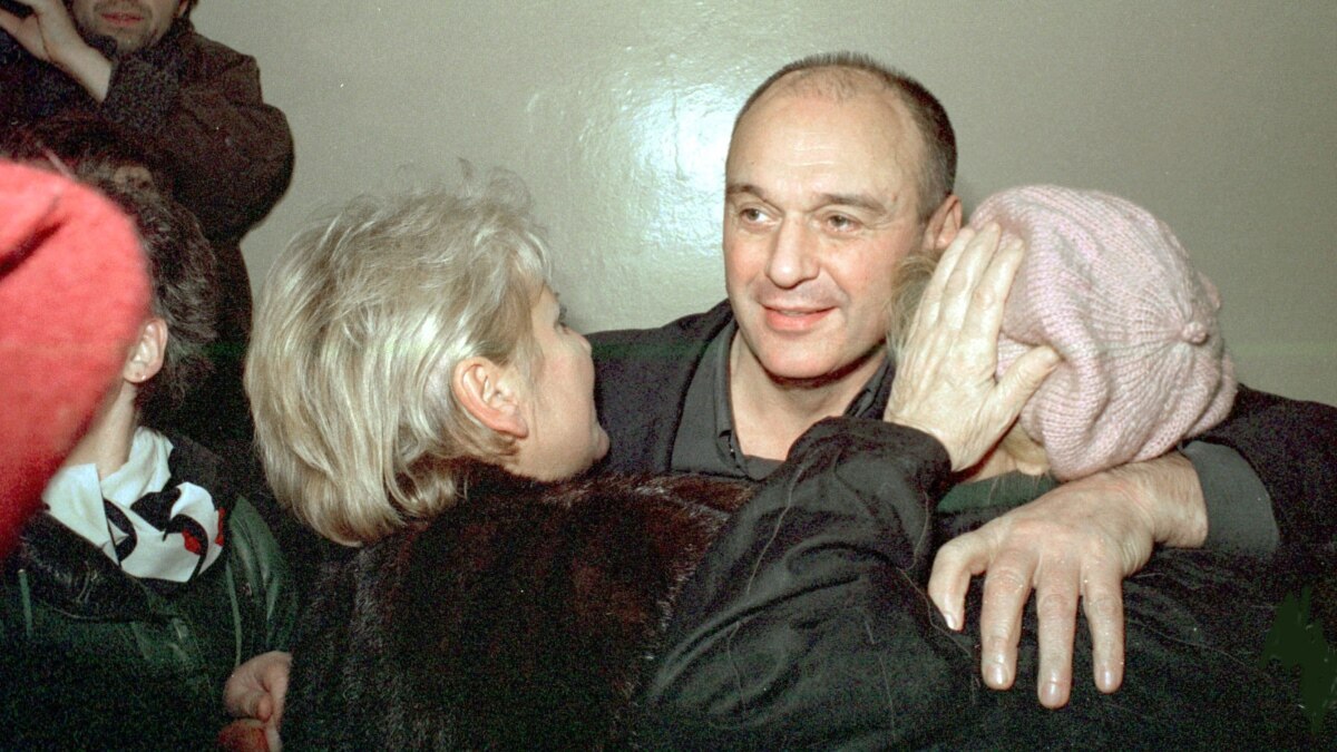 Юрия титовича шутова. Могила шутова юрия титовича.