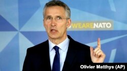 Յենս Ստոլտենբերգ, արխիվ 