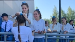 Tatarstan -- Teachers and students of Adymnar (Адымнар) multilingual school in Aktanysh, 19aug2021