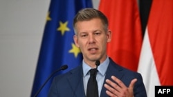 Метою цієї зустрічі Мадяр назвав допомогу закарпатським угорцям у покращенні становища 