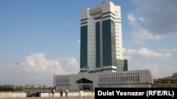 Қазақстан парламентінің ғимараты, Астана (Көрнекі сурет).