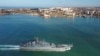 Një luftanije ruse duke lundruar drejt portit të Sevastopolit në Krimenë e aneksuar nga Miska. 10 shkurt 2022. 
