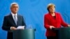 Germany -- Armenian President Serzh Sarkisian and German Chancellor Angela Merkel address a news conference after talks at the Chancellery in Berlin, April 6, 2016