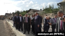 Armenia -- Prime Minister Karen Karapetian inspects the reconstruction of Gyumri's old town, 1Sep2017