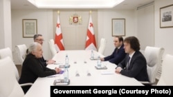 კორტნი ოსტრიანისა და ირაკლი კობახიძის შეხვედრა მთავრობის ადმინისტრაციაში
 