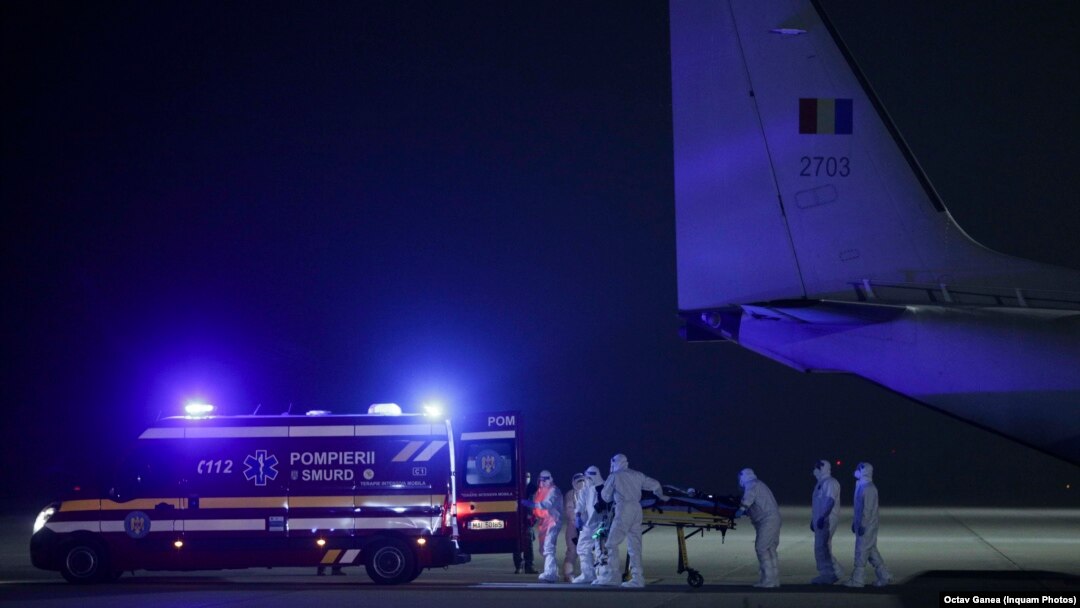 Medicul nemțean Cătălin Denciu este trimis la Bruxelles, cu o aeronavă militară.